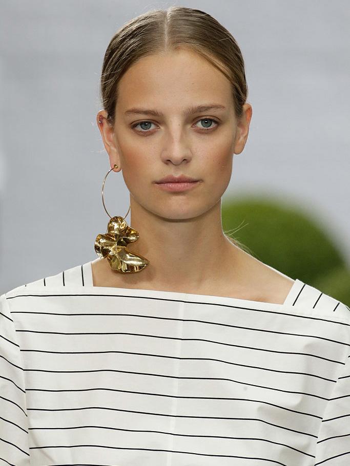 The contour was very yellow-based at Tibi