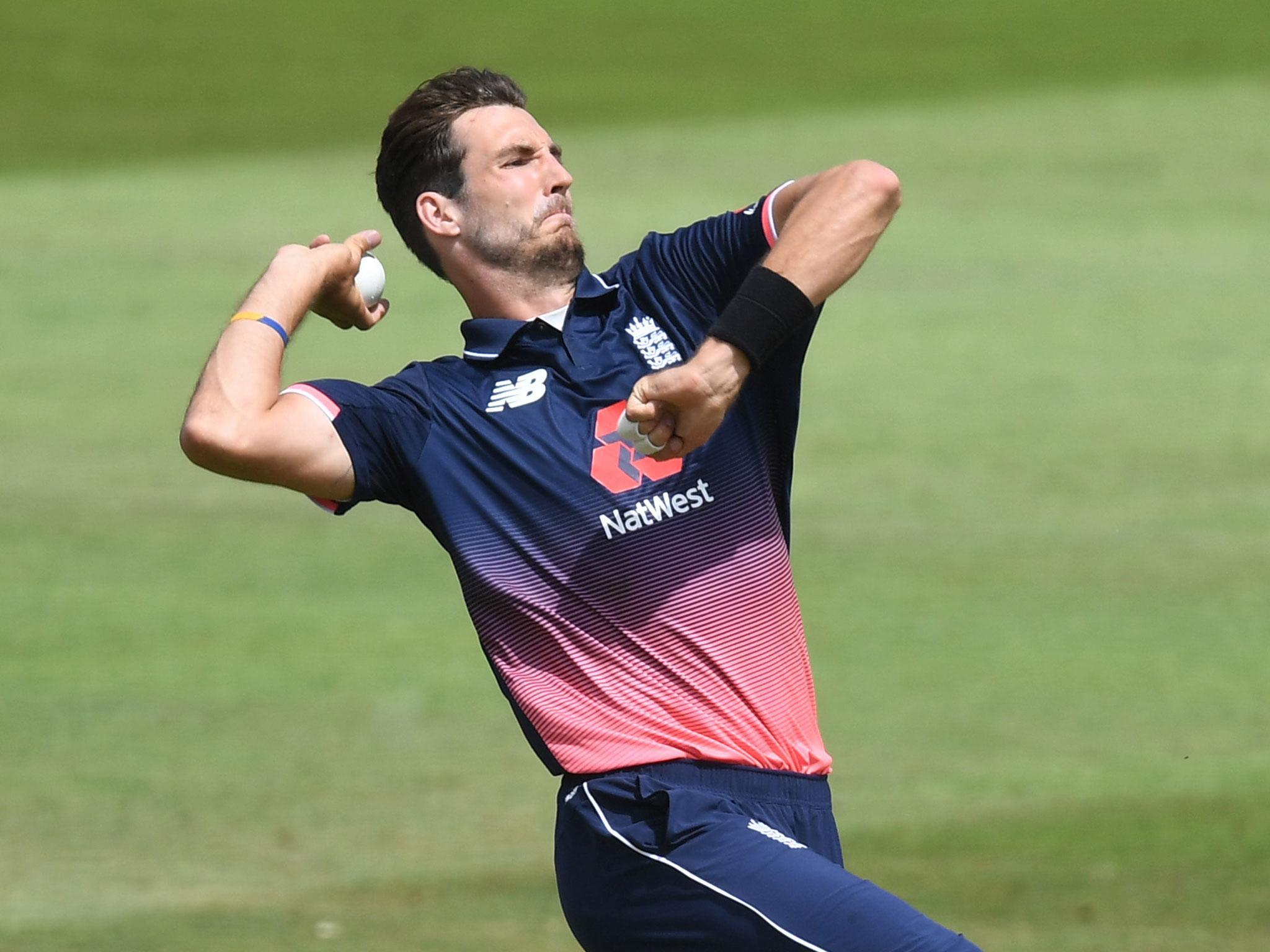 Steven Finn has been called up to replace the injured Chris Woakes
