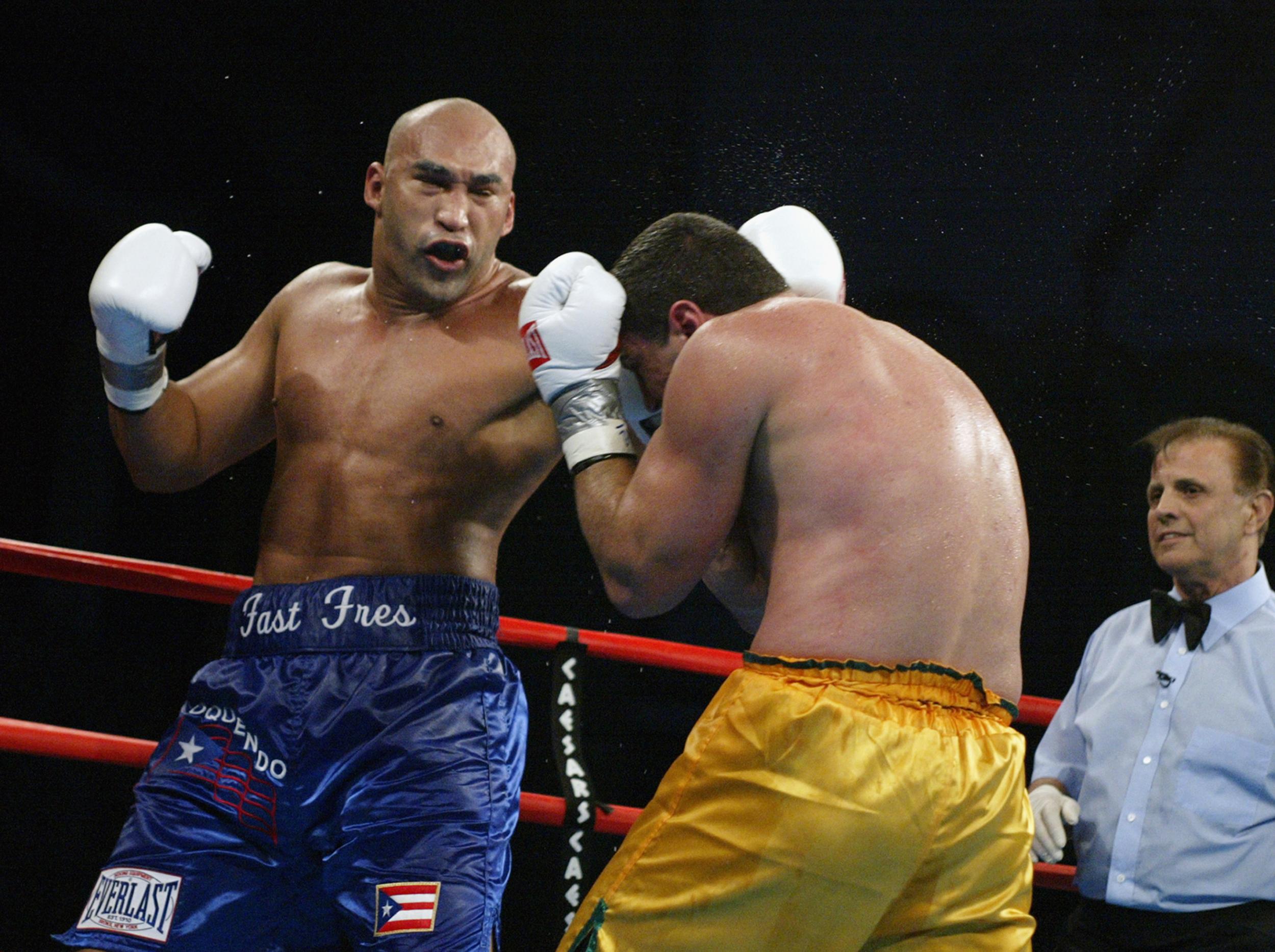 Oquendo has challenged three times for a world heavyweight title