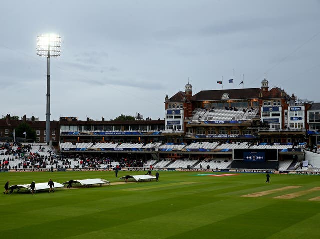 Australia were forced to settle for a point after the weather forced the game to be abandoned