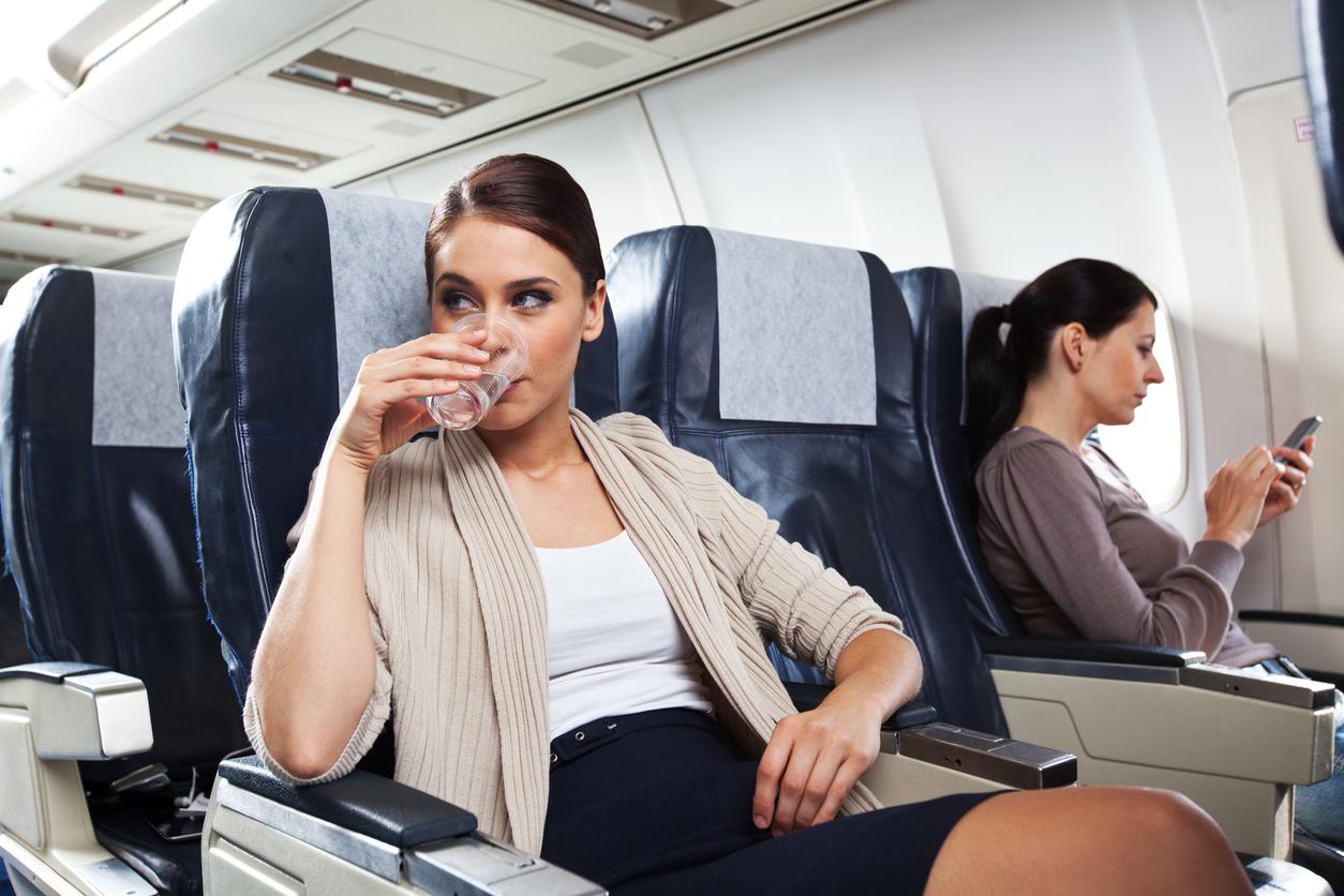 Why You Should Never Drink Water On A Plane According To
