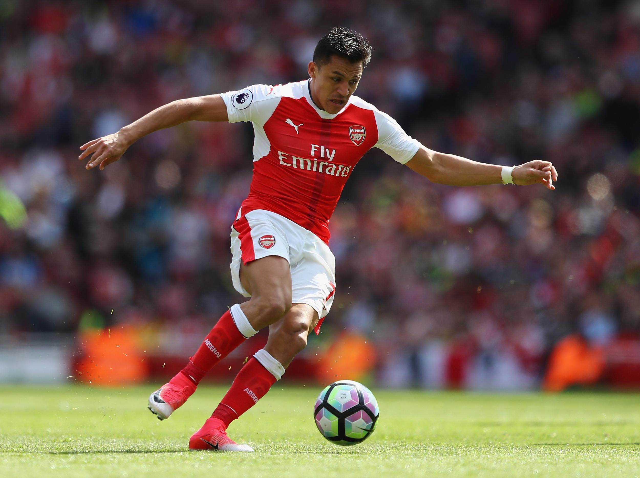 Sanchez's Arsenal future remains unclear