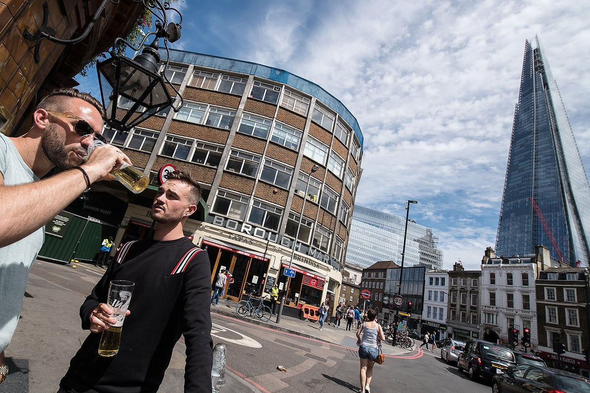 London attack: Capital's residents urged to visit bars and restaurants ...