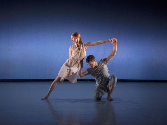 Elly Braund and Liam Riddick in Richard Alston’s ‘Chacony’