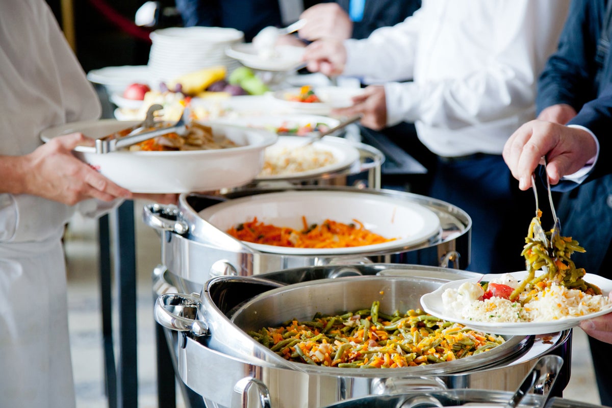 Three health risks at buffets &ndash; and how to keep yourself safe