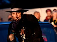 Depp apologises for comments about assassinating Trump