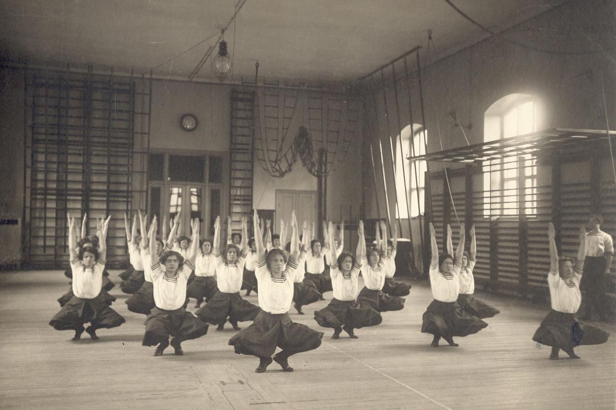 Hall order: Swedish gymnastics at the Royal Gymnastics Central Institute in Stockholm around 1900