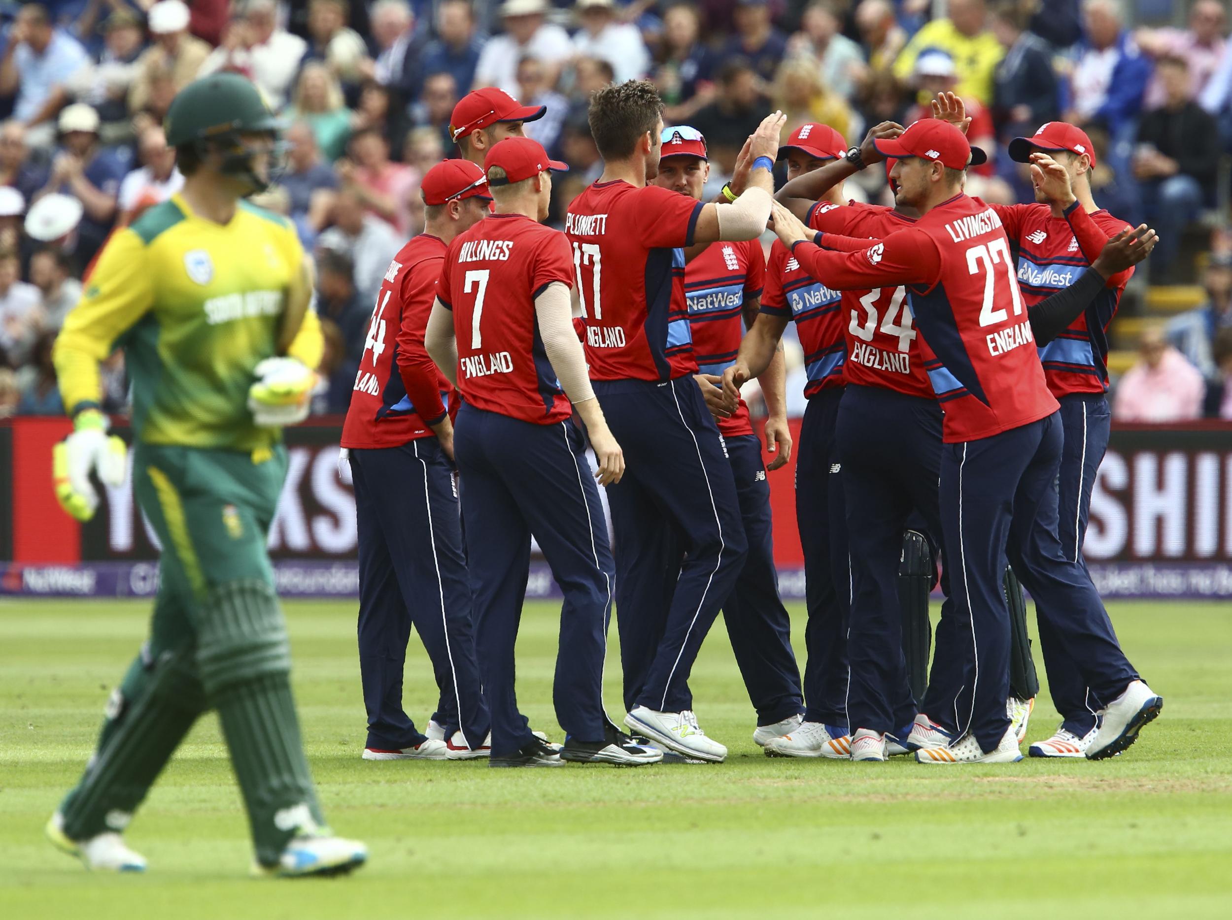 England beat South Africa in Cardiff to win the series