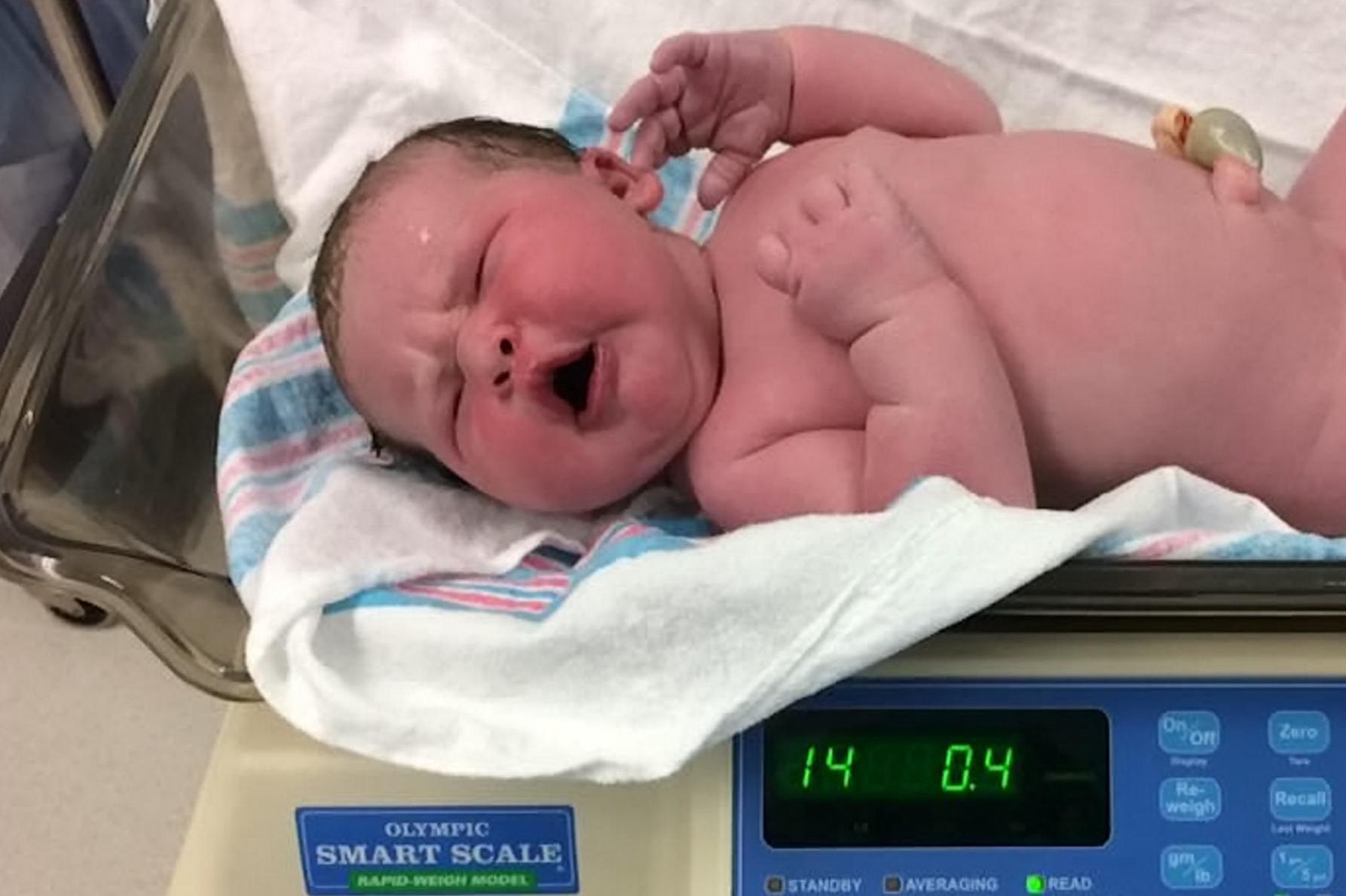 Woman gives birth to fourteen pound baby at US hospital heaviest in