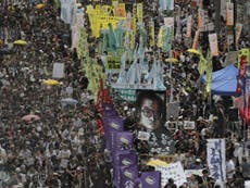 Rain dampens spirits of Hong Kong's 'umbrella movement'