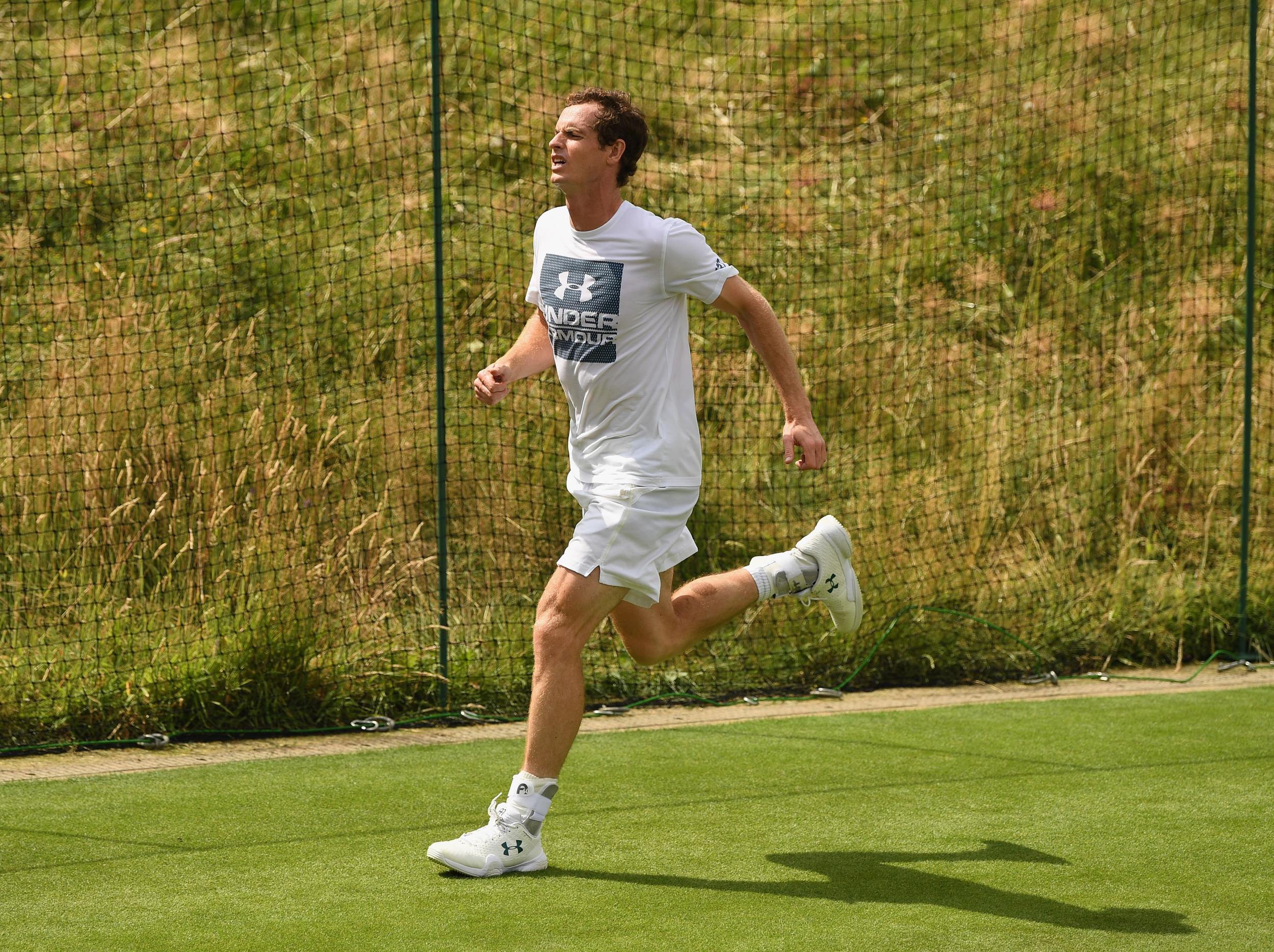 Murray warming up ahead of his Saturday practice session