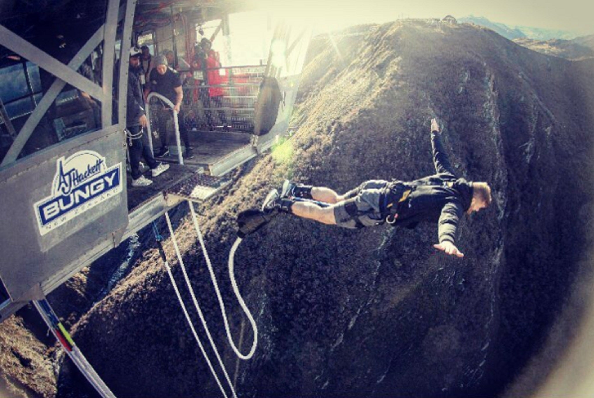 George Kruis joined Jack Nowell and Taulupe Faletau for a bungee jump in Queenstown