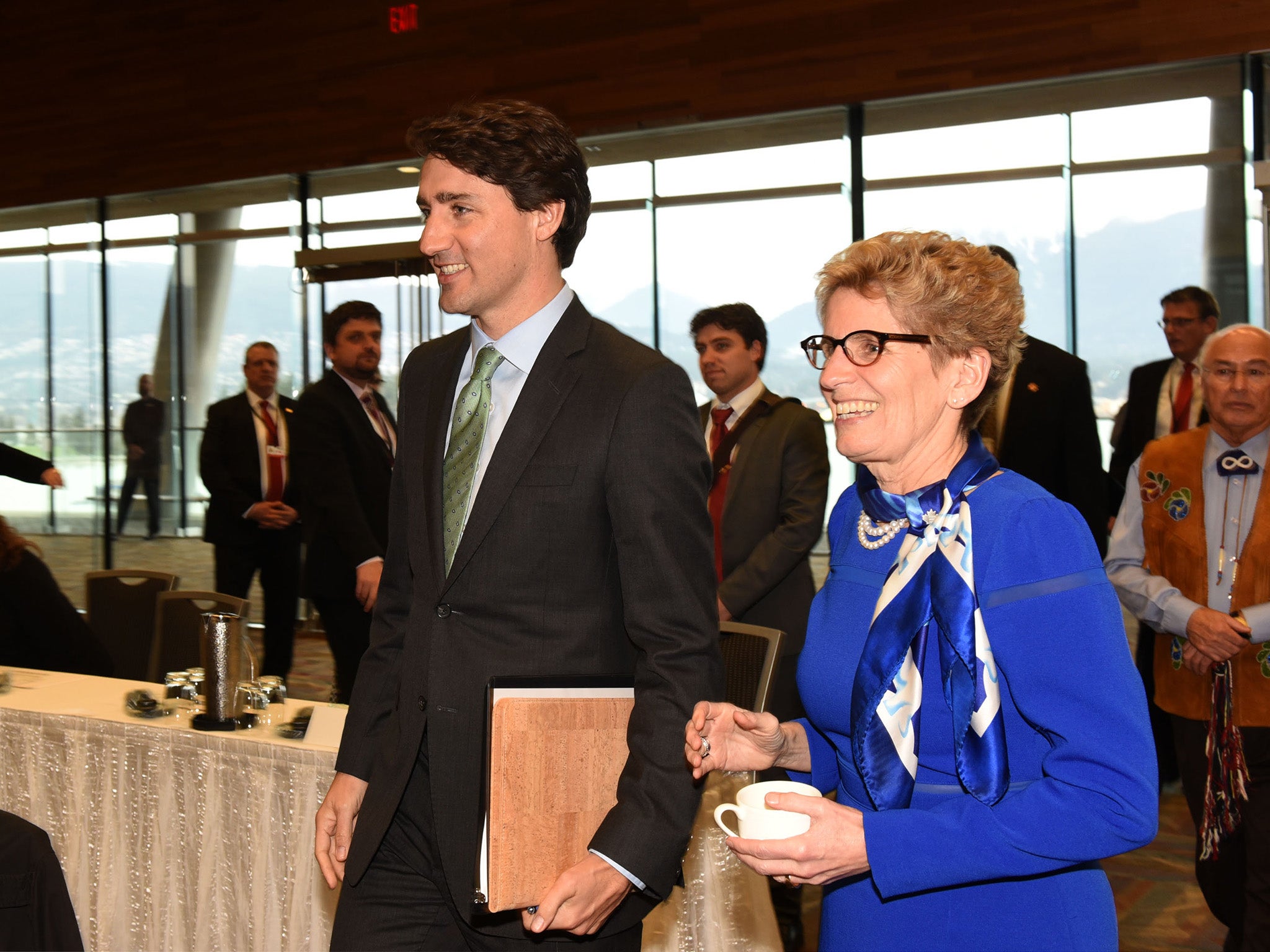 Ontario premier Kathleen Wynne with Prime Minister Justin Trudeau in Vancouver in 2016. Wynne rolled out the basic income pilot as the first step of a long programme