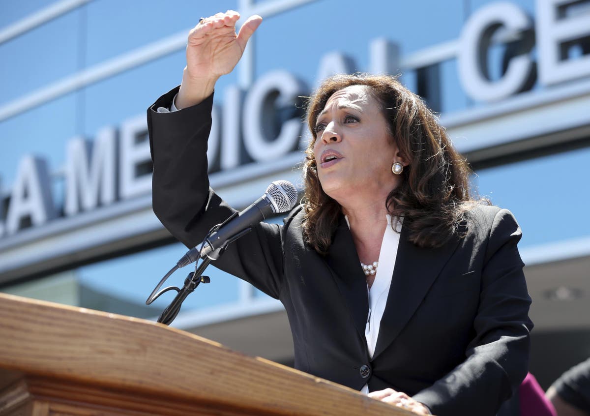 15,000 immigrants become US citizens in July 4 tradition marked by jabs ...