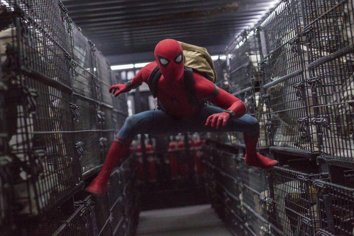 At the same time he is trying to save the city, Peter Parker (Tom Holland) is still worried about staying out late without permission
