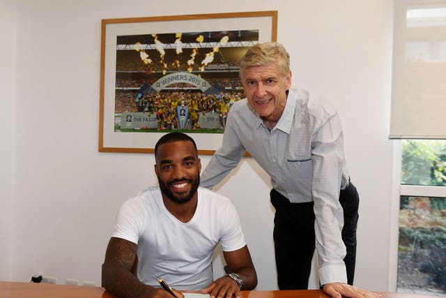 Alexandre Lacazette is set to complete the circle and sign for Arsenal