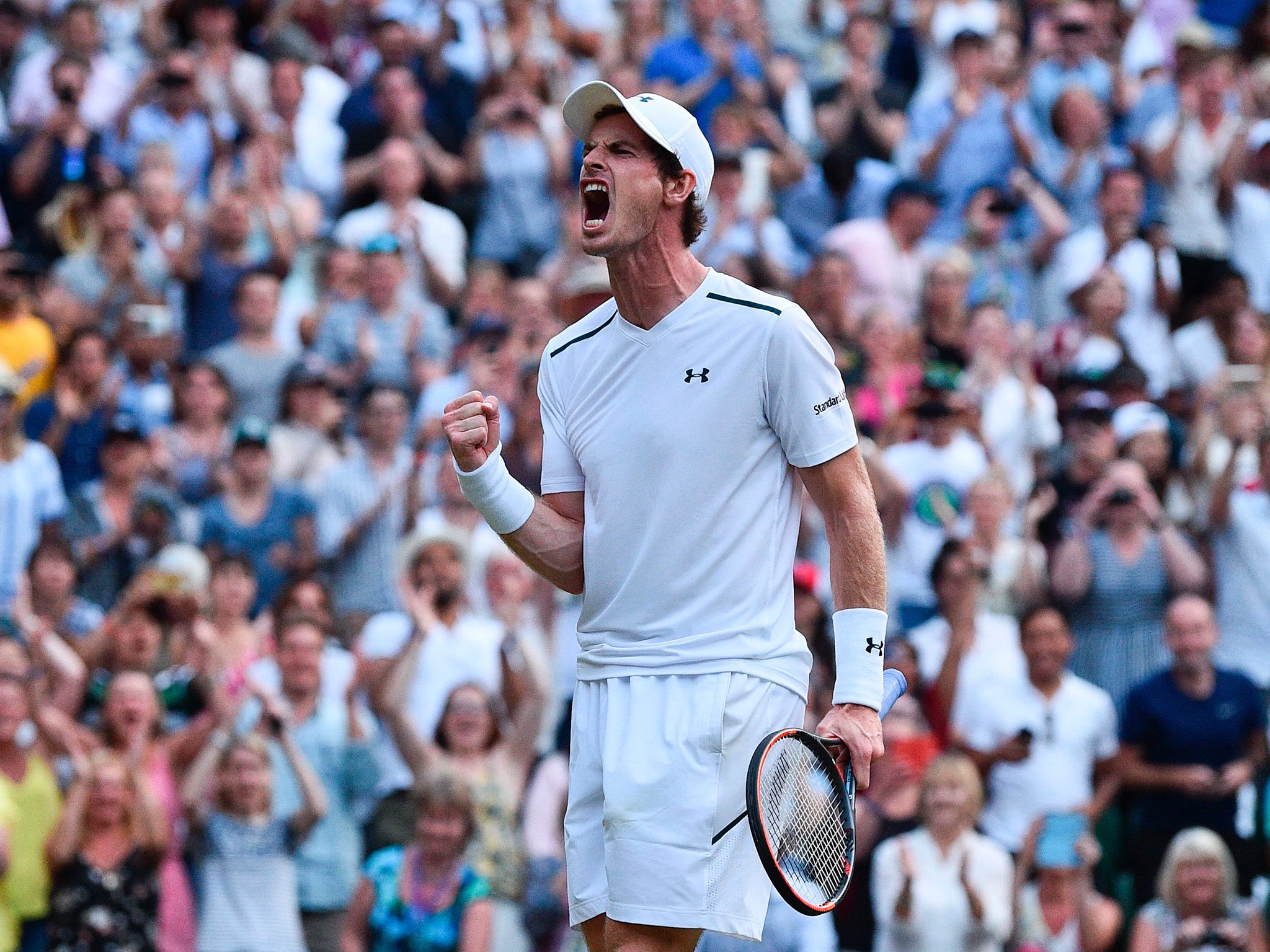 Murray battled to save five set points