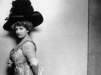 Composer Alma Mahler was considered the "most beautiful woman in Vienna"