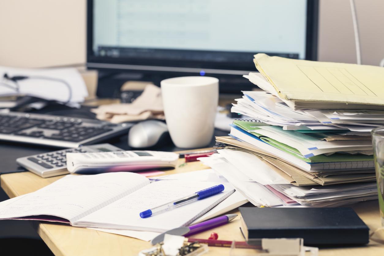 Messy Desks Could Be A Sign Of Genius Say Researchers The