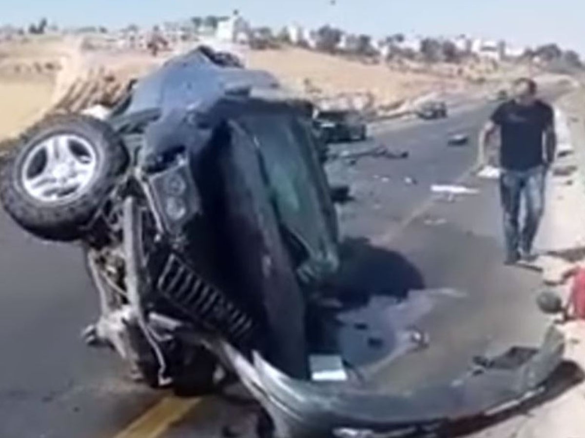 Palestinians Help Rescue Jewish Settler Family After Car Crash The Independent The Independent