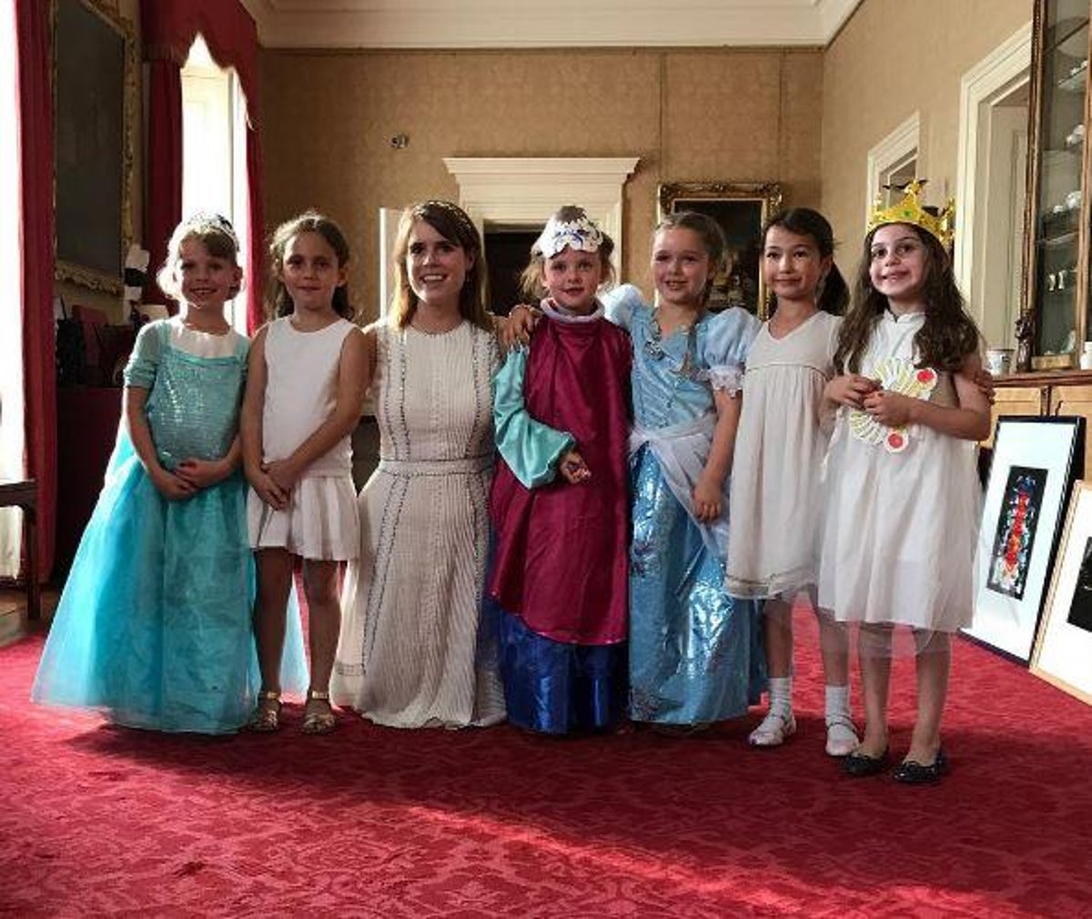 Harper Beckham S Buckingham Palace Party Sparks Outrage The Independent The Independent