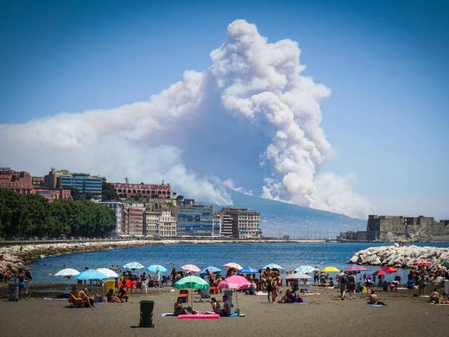 Huge clouds of smoke drift over Naples from fires on Mount Vesuvius