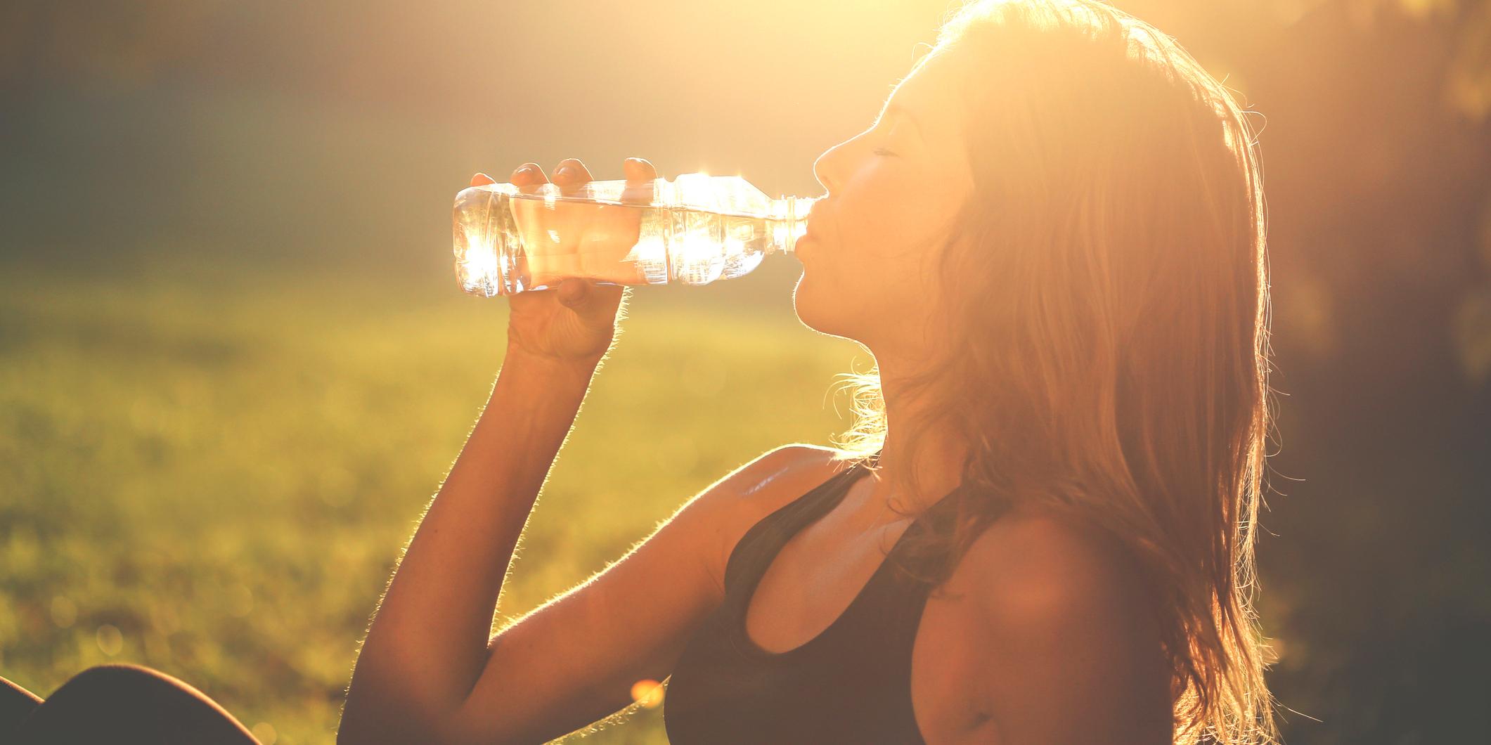 sporty-girl-drinking-water-the-world-of-hayleys