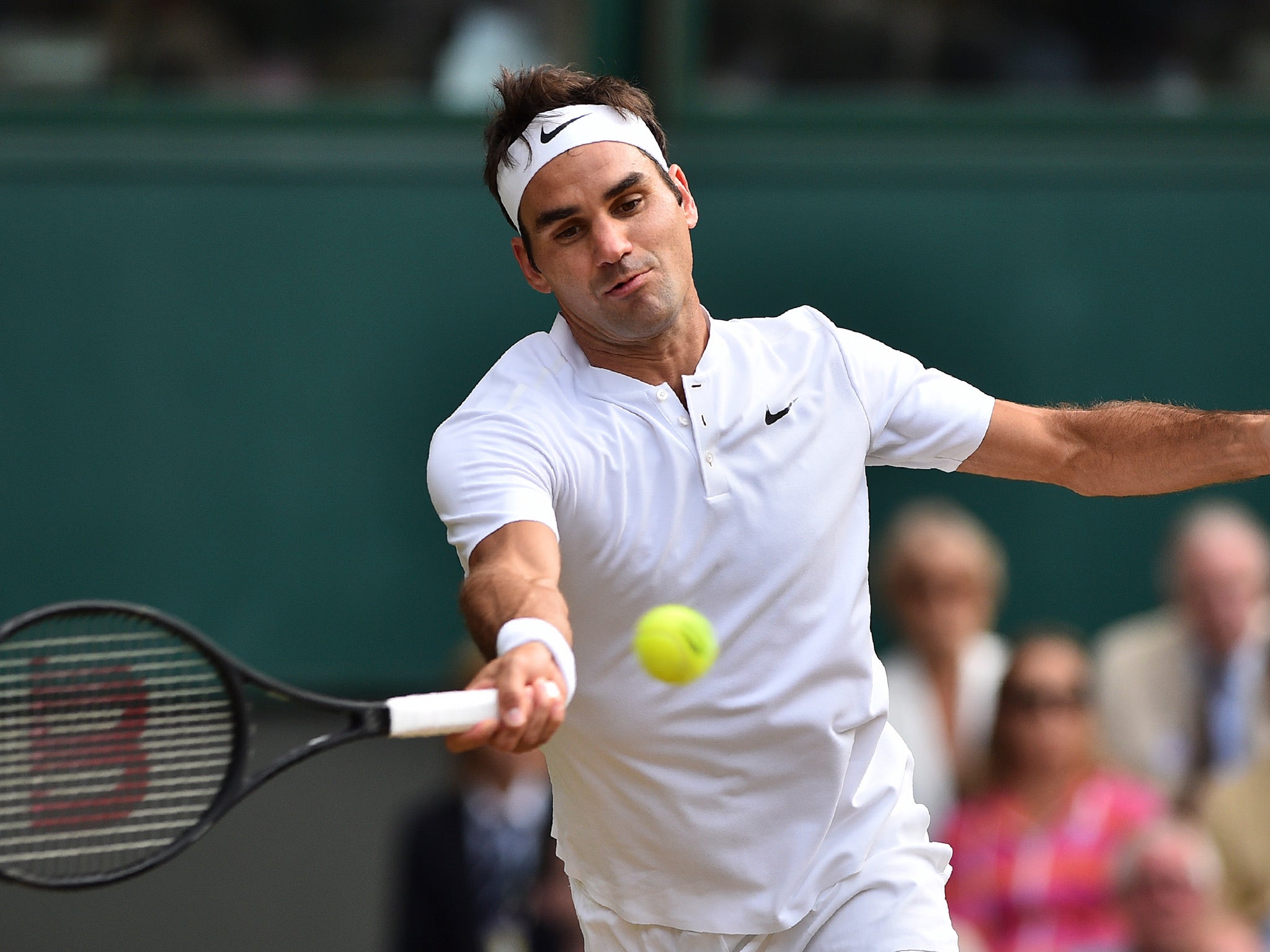 Federer remains on course for the record