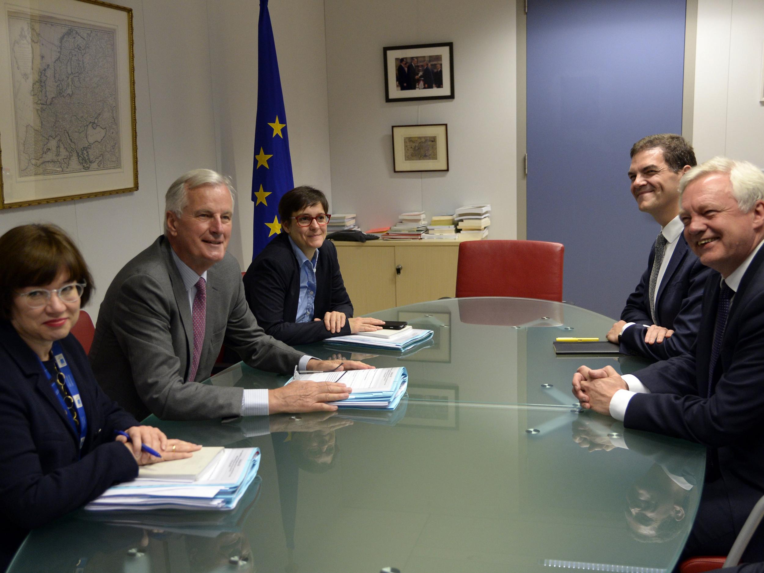 Davis meets chief EU negotiator Michel Barnier with no working papers (EPA)