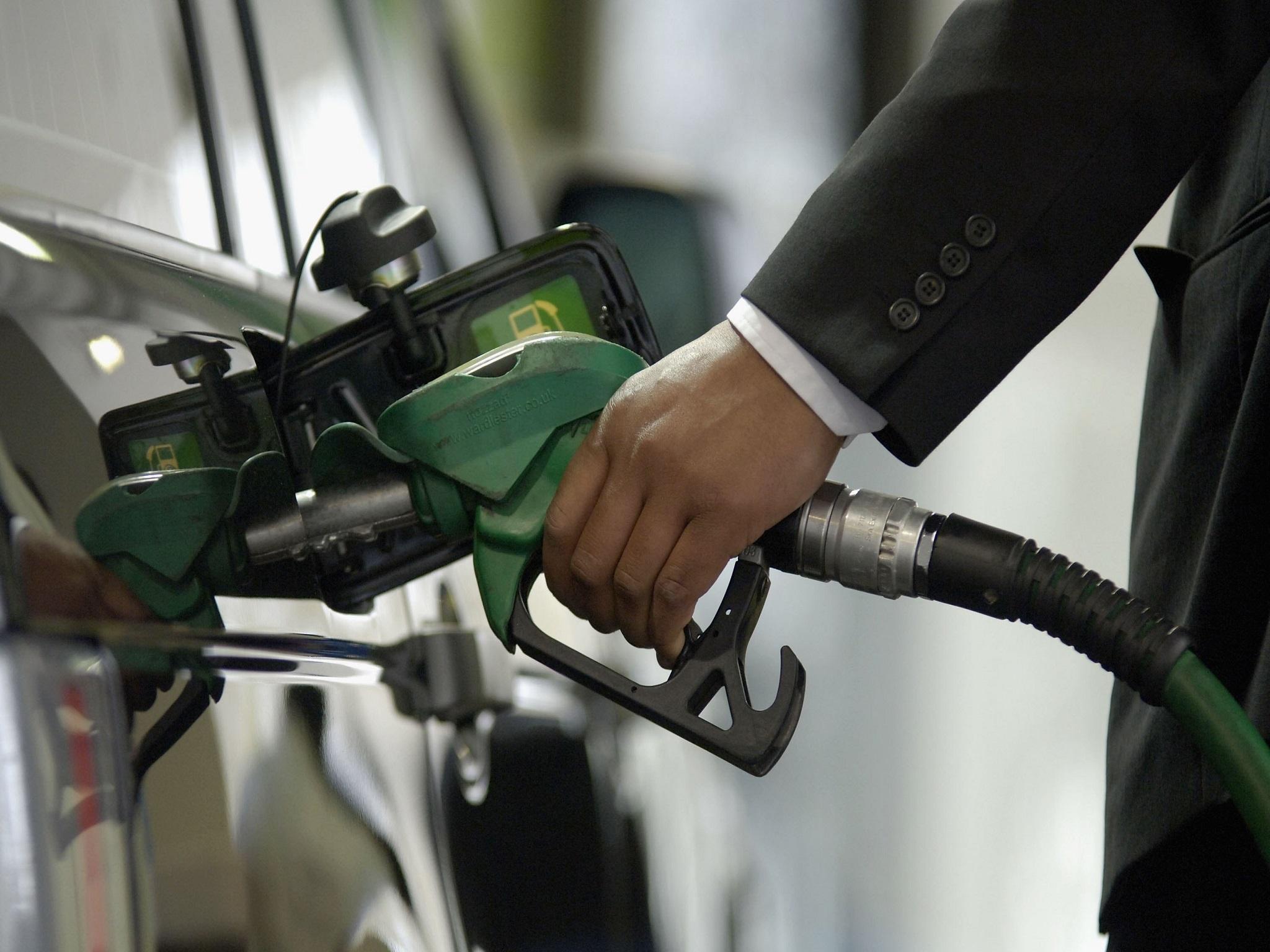 The price of a litre of unleaded petrol is expected to rise by up to 4p per litre next week