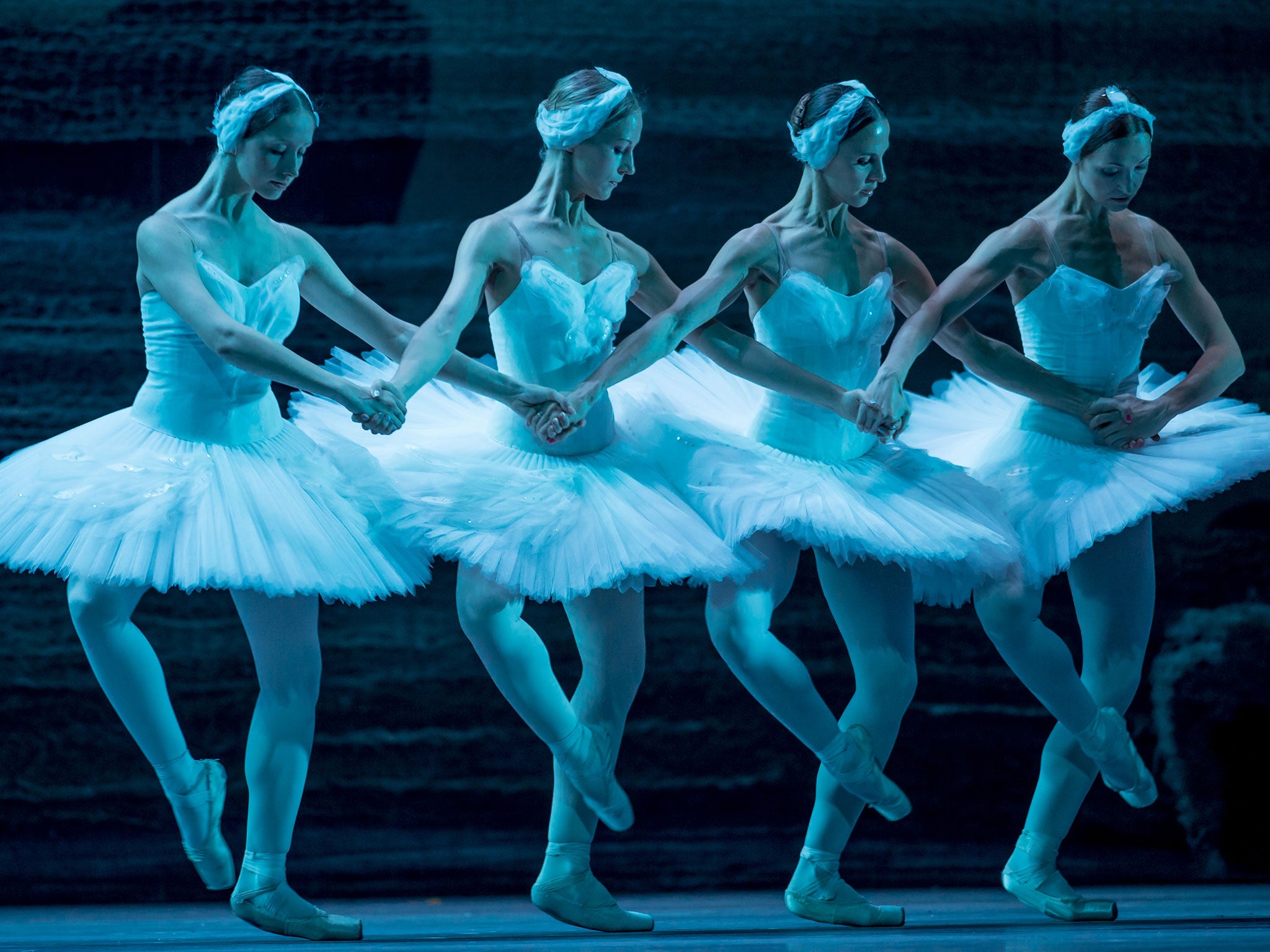 &#13;
The Bolshoi Ballet perform 'Swan Lake' at the Royal Opera House in London (Getty)&#13;