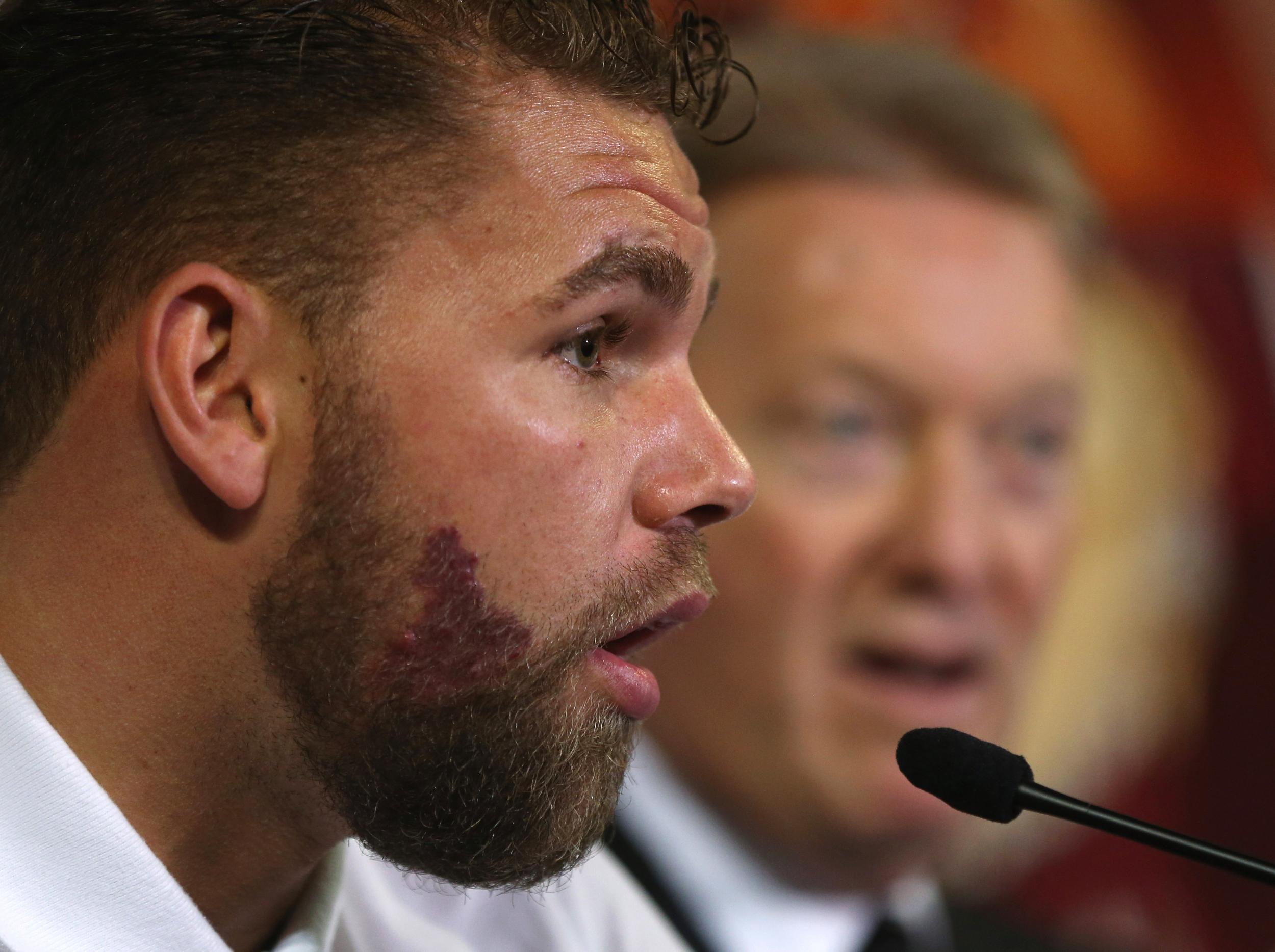 Saunders last fought in December when he outpointed Artur Akavov
