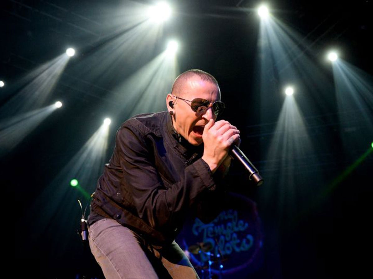 Who Was Chester Bennington The Linkin Park Singer Who Ruled An Era And Made Jay Z Metal The Independent The Independent