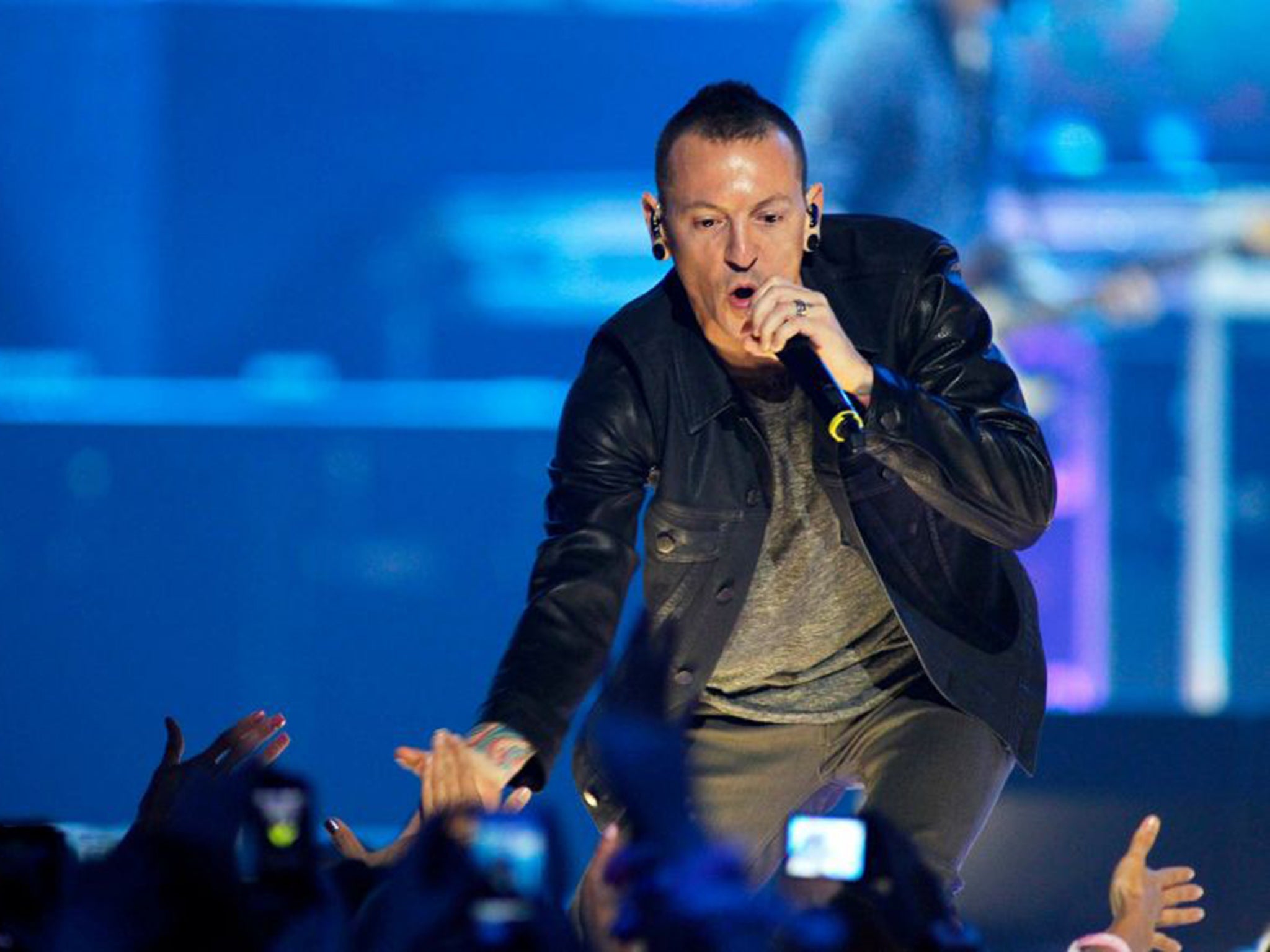 Chester Bennington performing in Las Vegas, September 2012