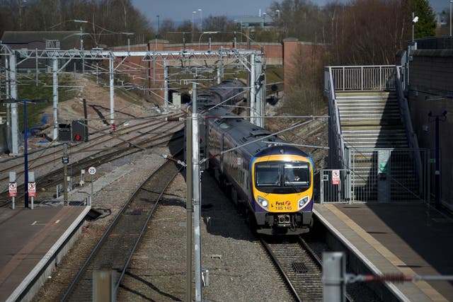 Journey times between Northern cities could not be cut if TransPennine electrification is pulled, the opposition said