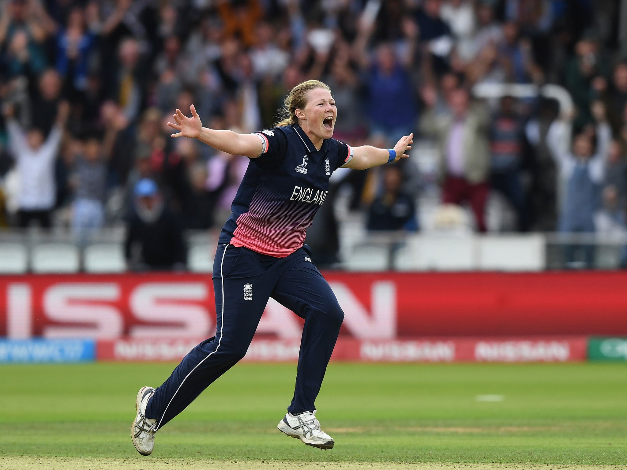 Anya Shrubsole's late charge fired England to victory