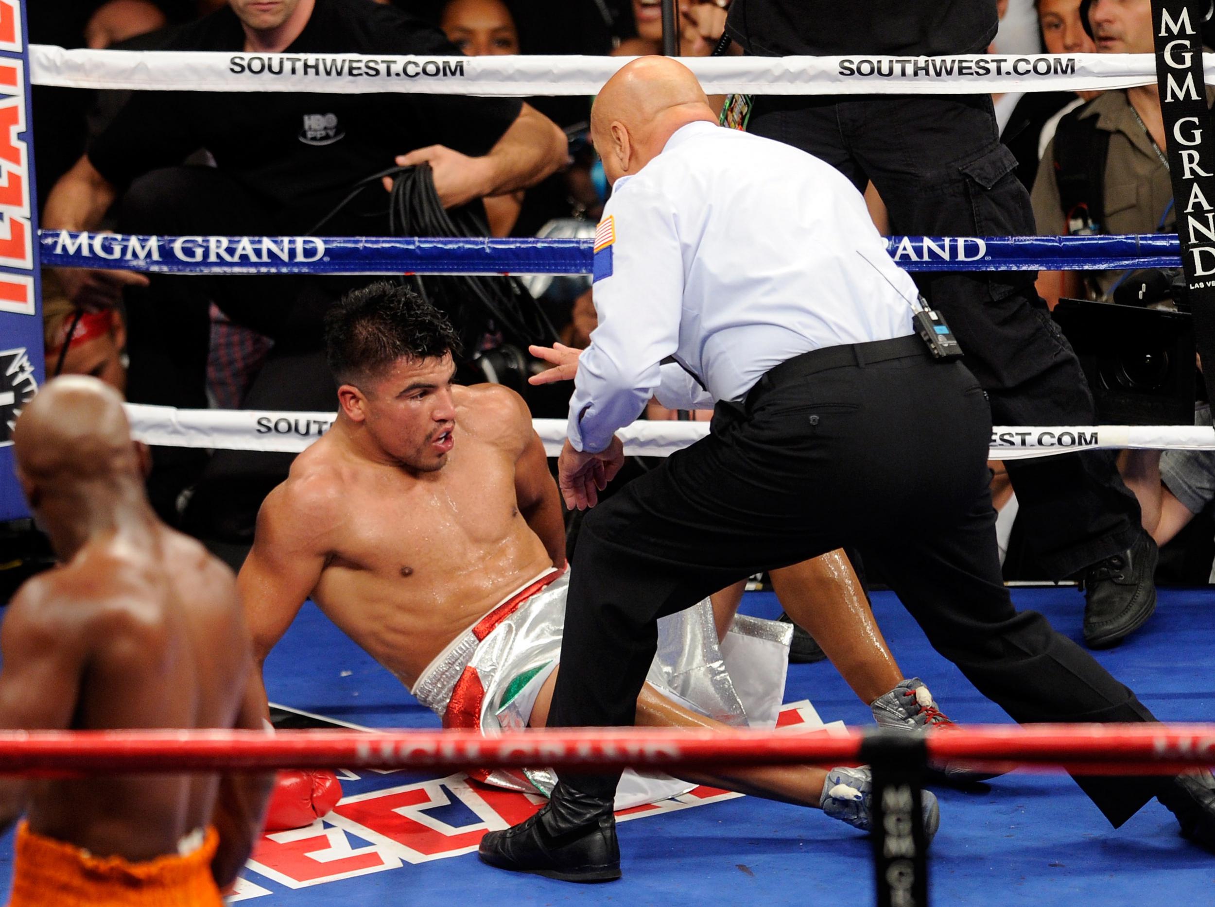 Cortez presided over Mayweather's controversial win over Ortiz, in 2011