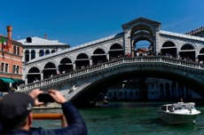 All the annoying things Venice just banned tourists from doing
