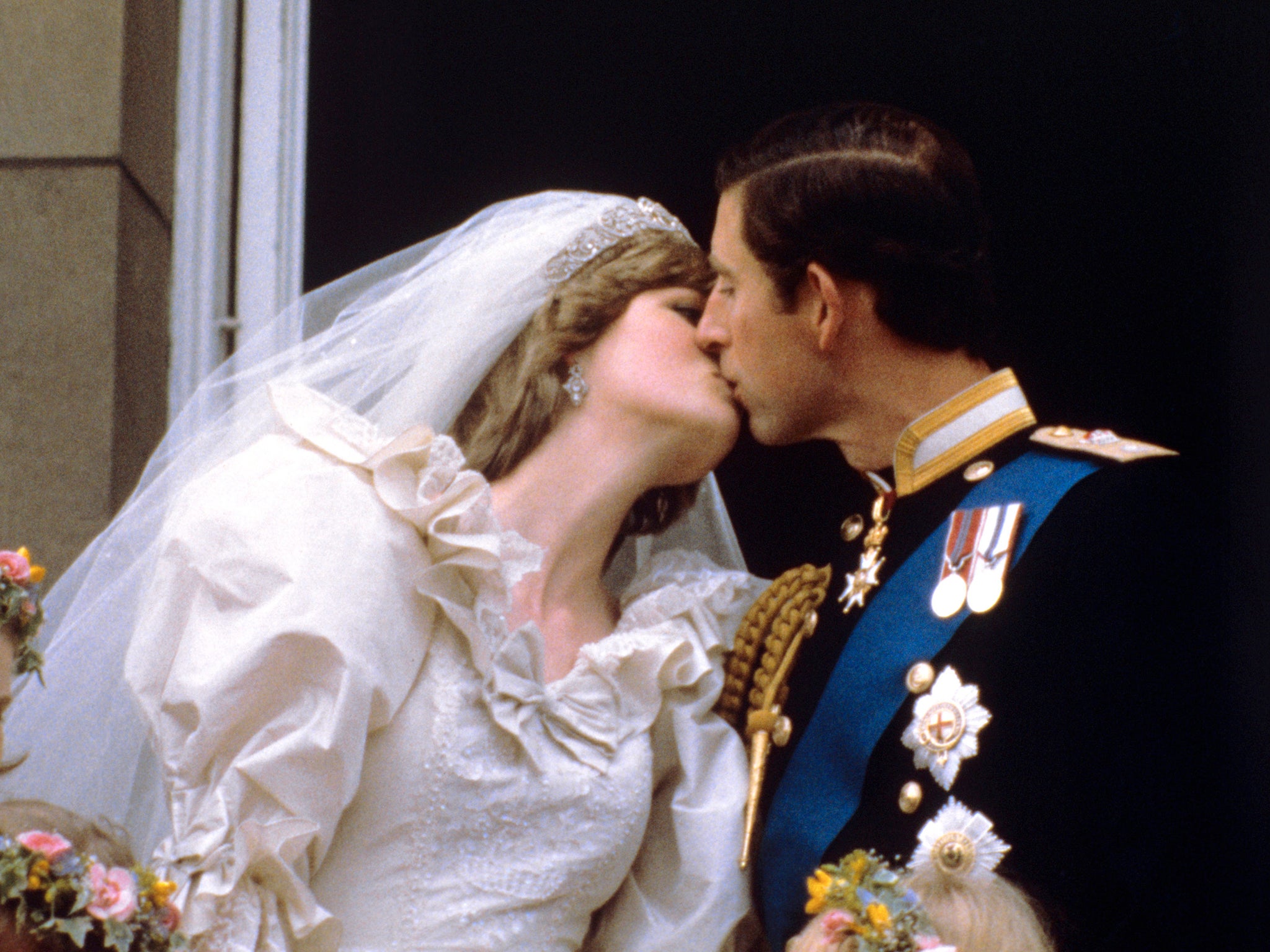 Diana and Charles kiss