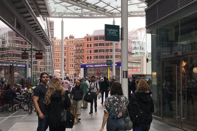 Passengers were evacuated from Victoria station