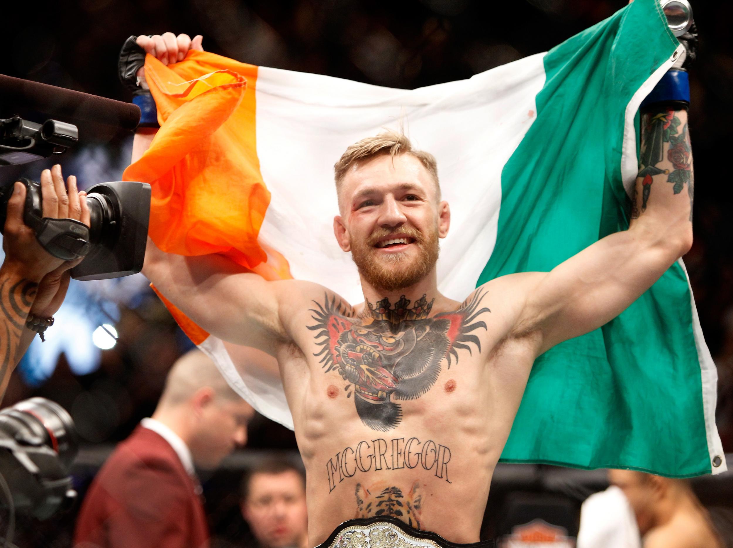 McGregor fights Mayweather on August 26