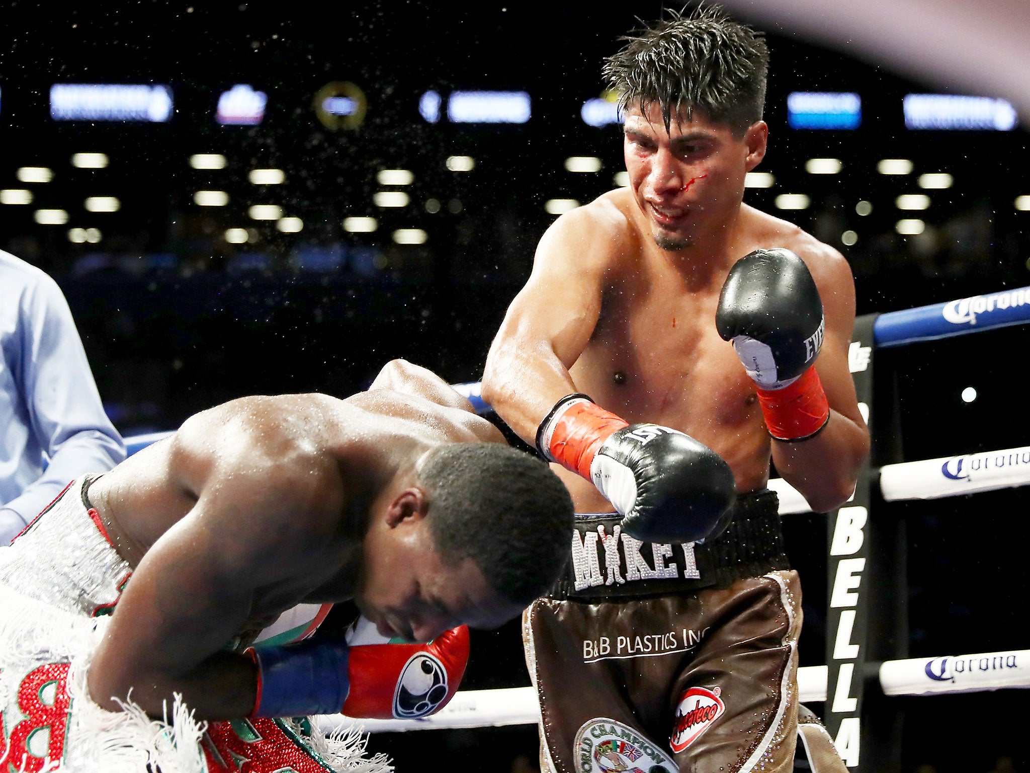 Mikey Garcia remained undefeated by beating Adrien Broner on Saturday night