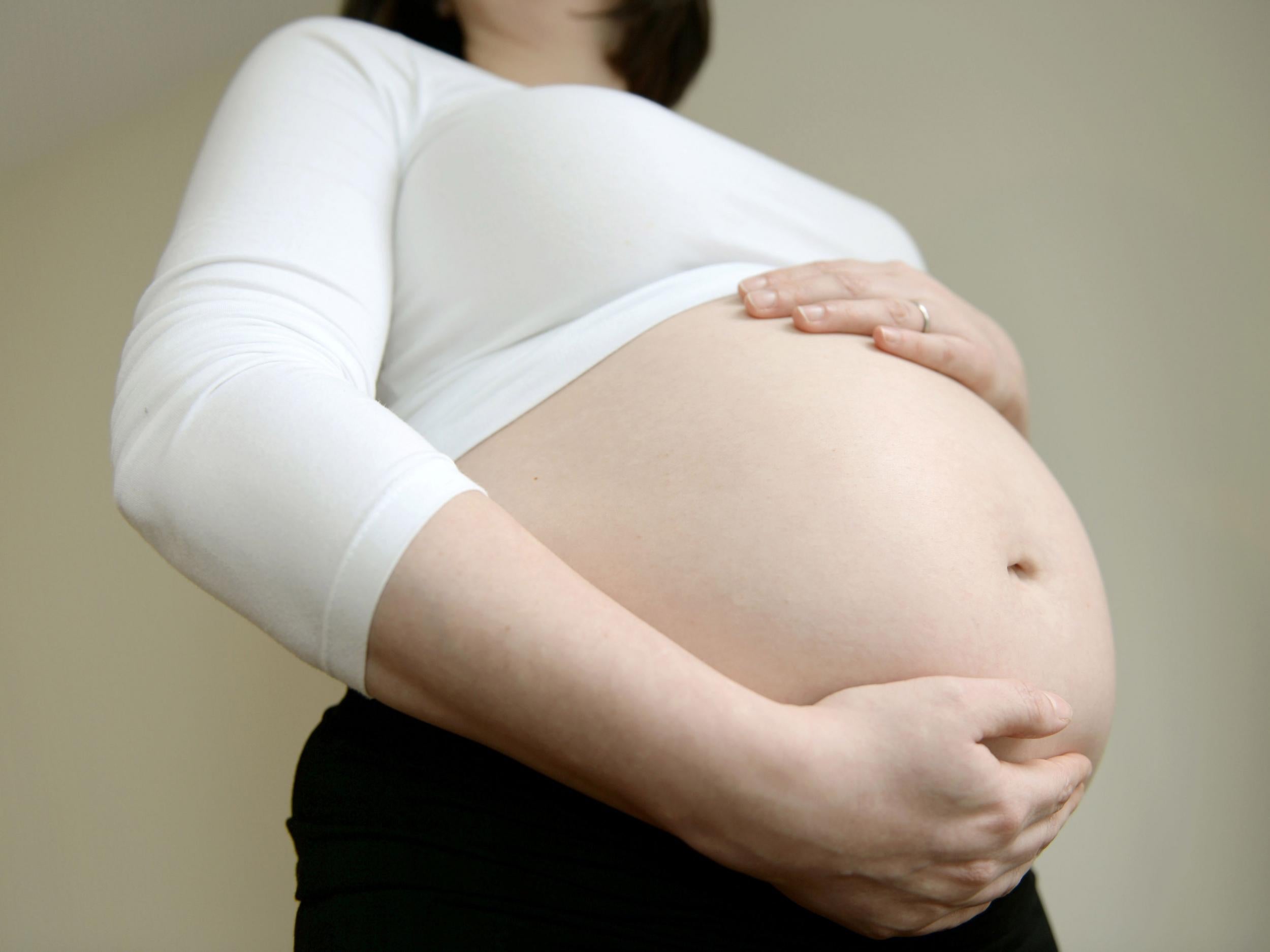 Giving birth in your thirties may help you live longer.