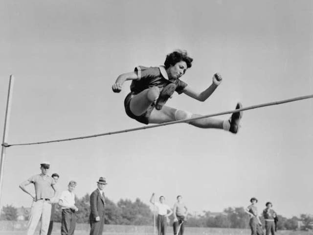 Bergmann competing at the Women's National AAU Championships in New Jersey, 1936