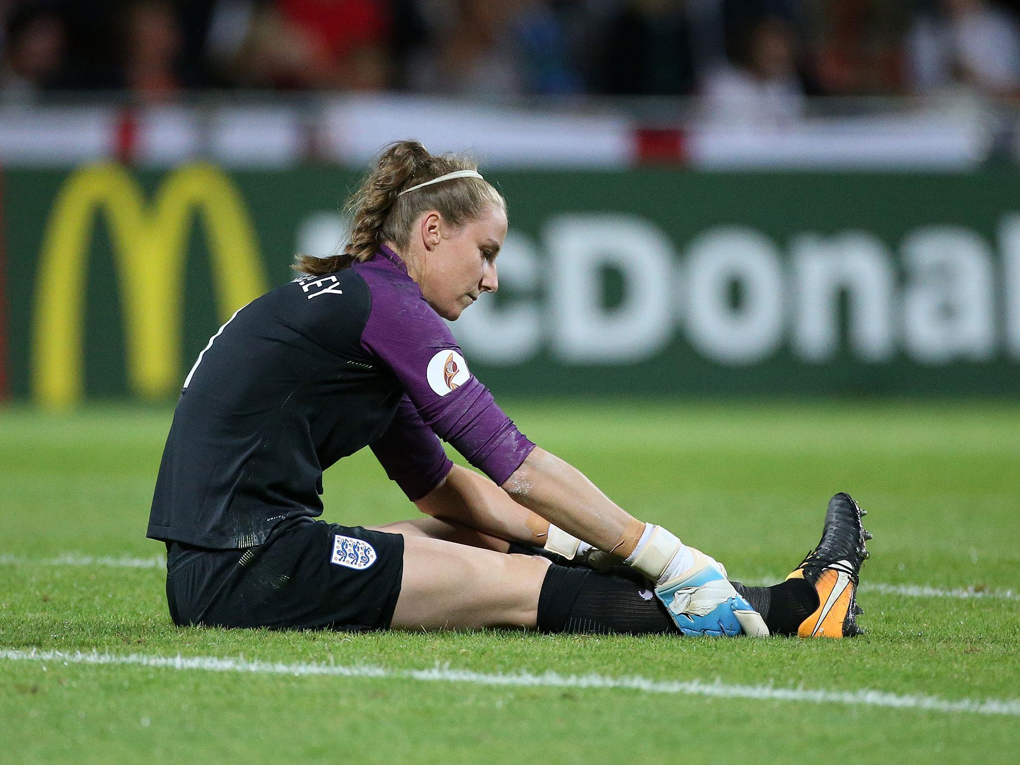 &#13;
Karen Bardsley broke her leg in a collision with her own captain Steph Houghton &#13;