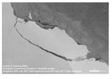 Ice shelf that set free huge iceberg is still changing, scientists say