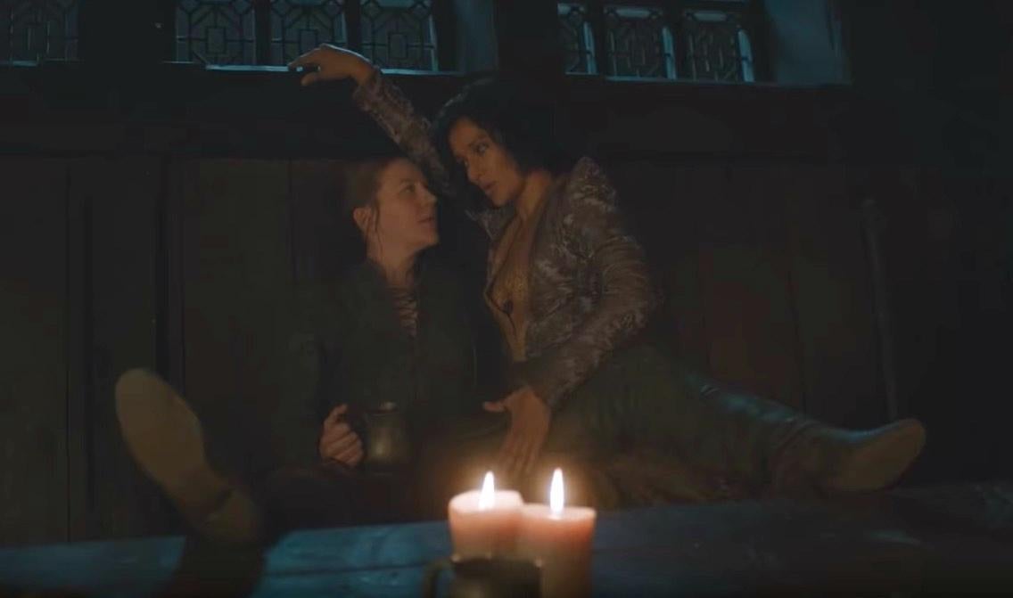 Game Of Thrones Season 7 Yara Greyjoy And Ellaria Sand Kiss Wasn T Directed We Led It The Independent The Independent