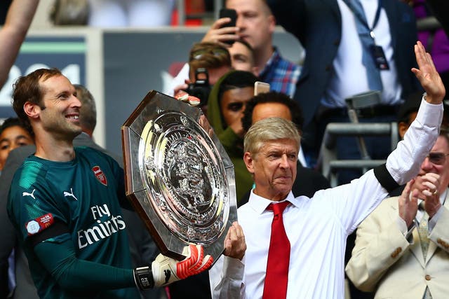 Arsene Wenger and Petr Cech with the FA Community Shield