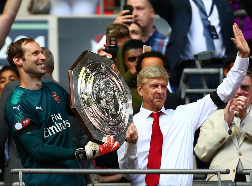 Arsene Wenger and Petr Cech with the FA Community Shield