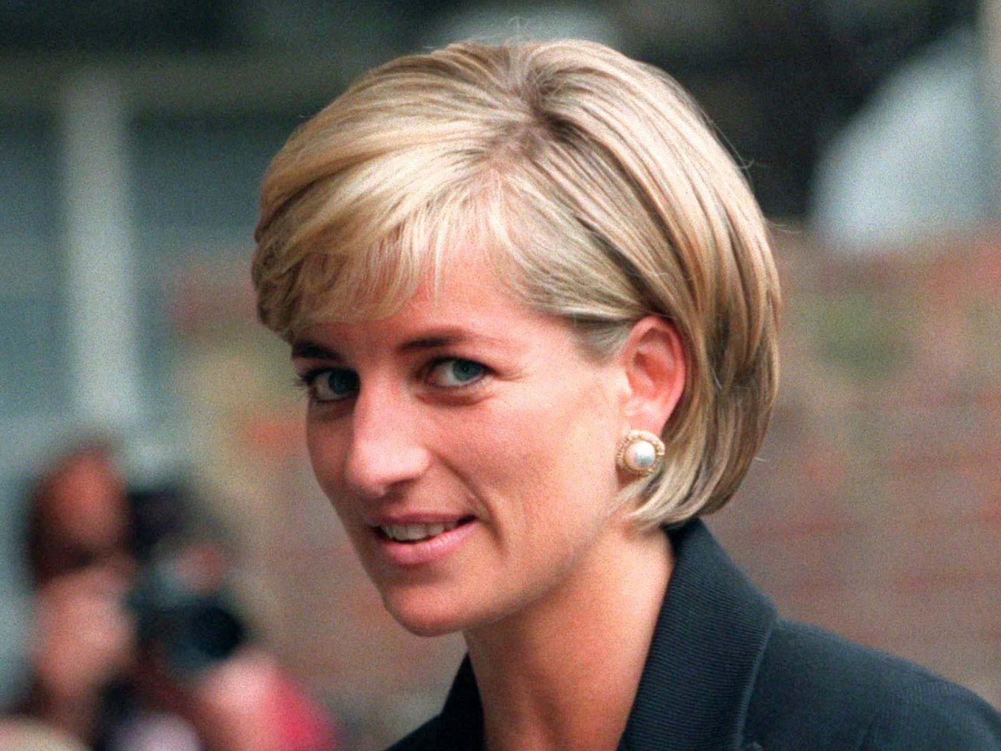 Princess Diana carried a secret sex toy nicknamed Le Gadget with her on all foreign trips, new book reveals The Independent The Independent